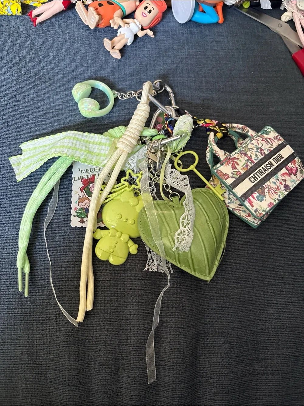 Charming Green Heart & Floral Mini Bag Keychain